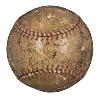 1926 New York Yankees Team-Signed Baseball With 30 Signatures Including Gehrig, Lazzeri & Hoyt (Beckett)